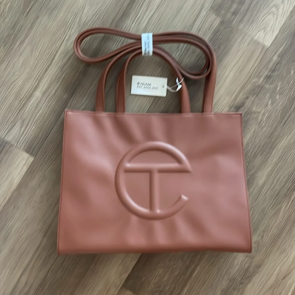 Telfar medium size shopping bag in tan! NWT - Picture 1 of 7